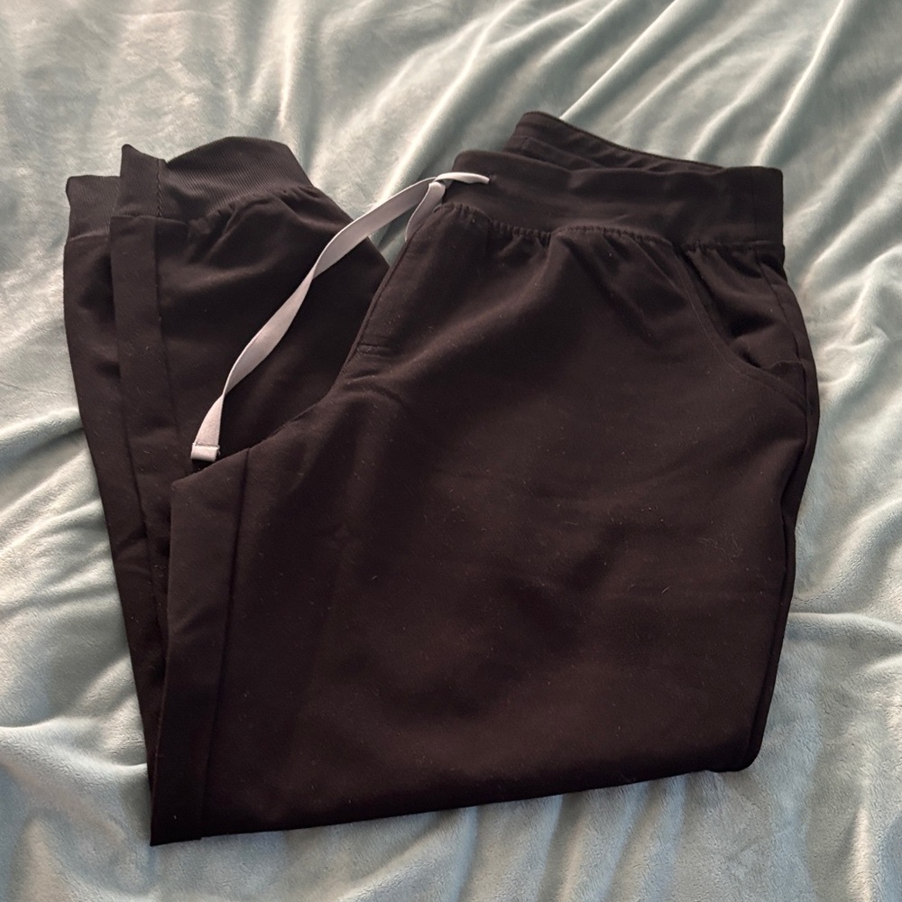 Women’s Figs Black Jogger Scrub Pants